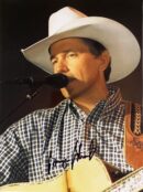 "George Strait" Autographed 8x10 Photo