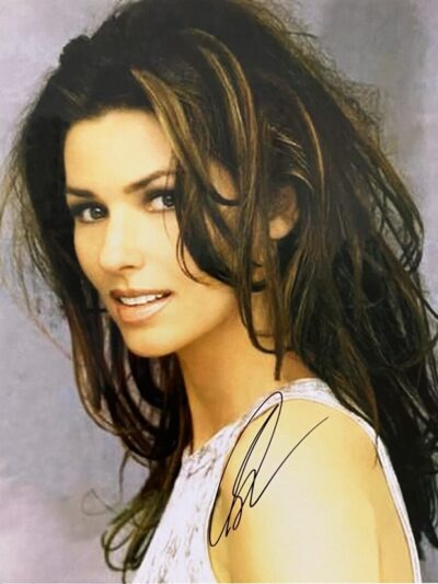"Shania Twain" Autographed 8x10 Photo