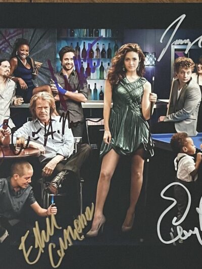 "Shameless" Autographed 10x8 Photo