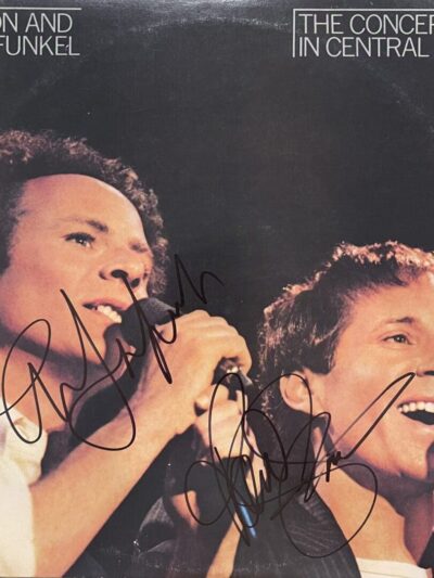 "Simon & Garfunkel" Autographed Album "Concert In Central Park"