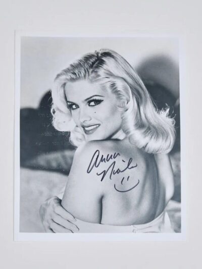 "Anna Nicole Smith" Autographed 8x10 Photo